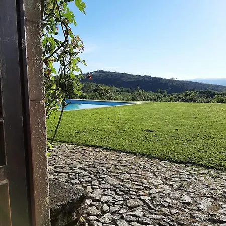 Отель Douro With Private Pool 4*